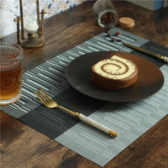 Black Placemats Set of 4, Heat-Resistant Washable Placemats Non-Slip Vinyl Woven - Picture 5 of 7